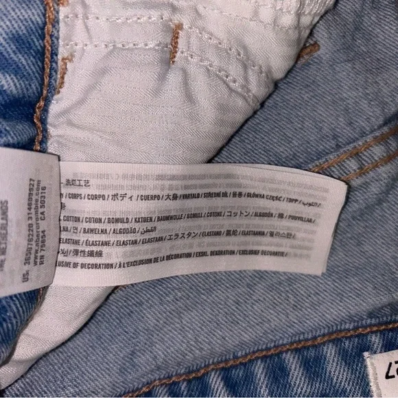 Social Tourist Ultra Highrise Baggy Wide Heart Patch Jeans - Picture 9 of 10